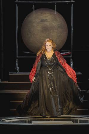 Grande diva: Jessica Pratt incanta con Norma. Uno spettacolo di alto livello trionfa al Maggio Musicale 